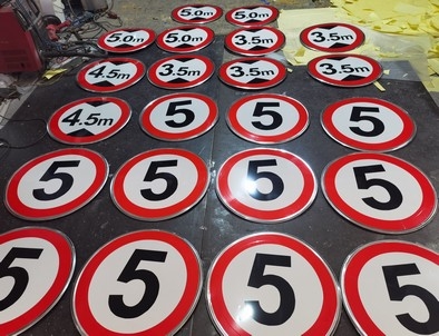 大连大连限速交通标牌厂家